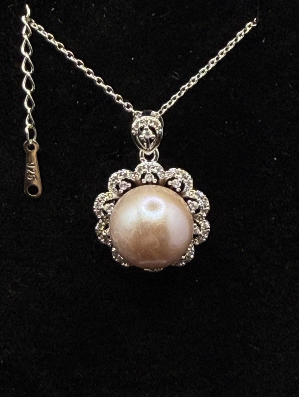 Jumbo Edison freshwater pearl floral halo pearl pendant necklace